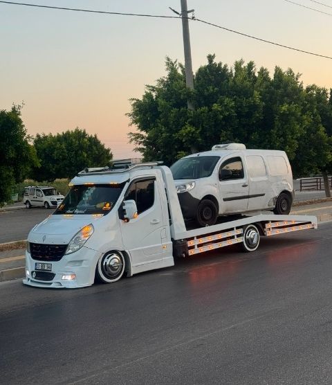 Uysal Oto Kurtarma | Mersin 7/24 Oto Çekici & Yol Yardım